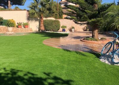 jardin cesped artificial decorativo